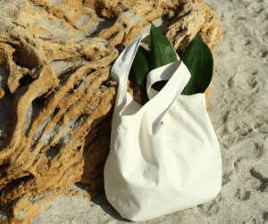 Lee más sobre el artículo ¡Regala una bolsa de tela personalizada de playa y deséales un feliz verano a tus trabajadores, clientes y proveedores!