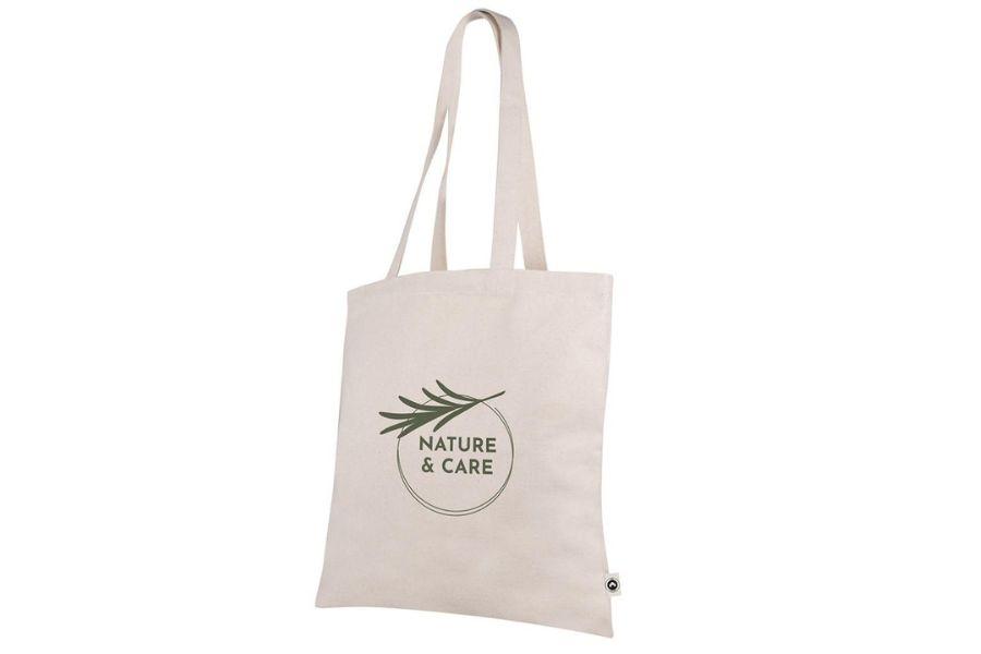 Lee más sobre el artículo Tote Bag cuadrada y personalizada: ¡Un regalo eco-amigable para regalar en tu empresa estas navidades!